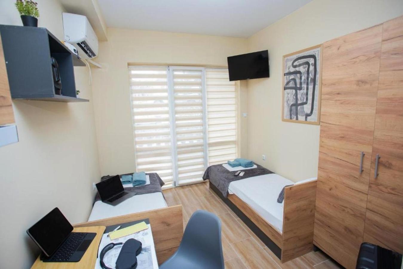 Smart - Work, Relax & Park With Ease Apartment Veliko Tarnovo