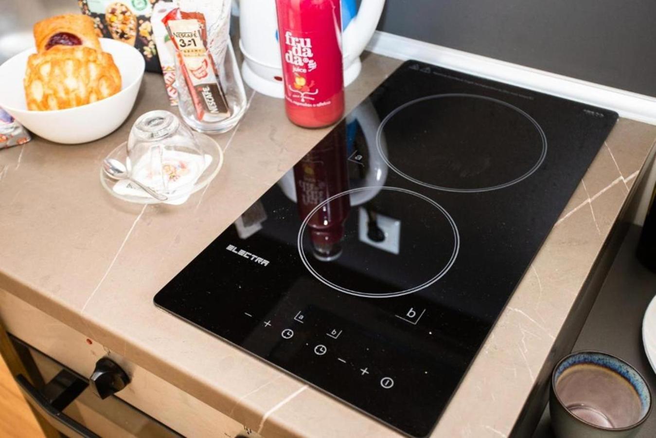 Apartment Smart - Work, Relax & Park With Ease *